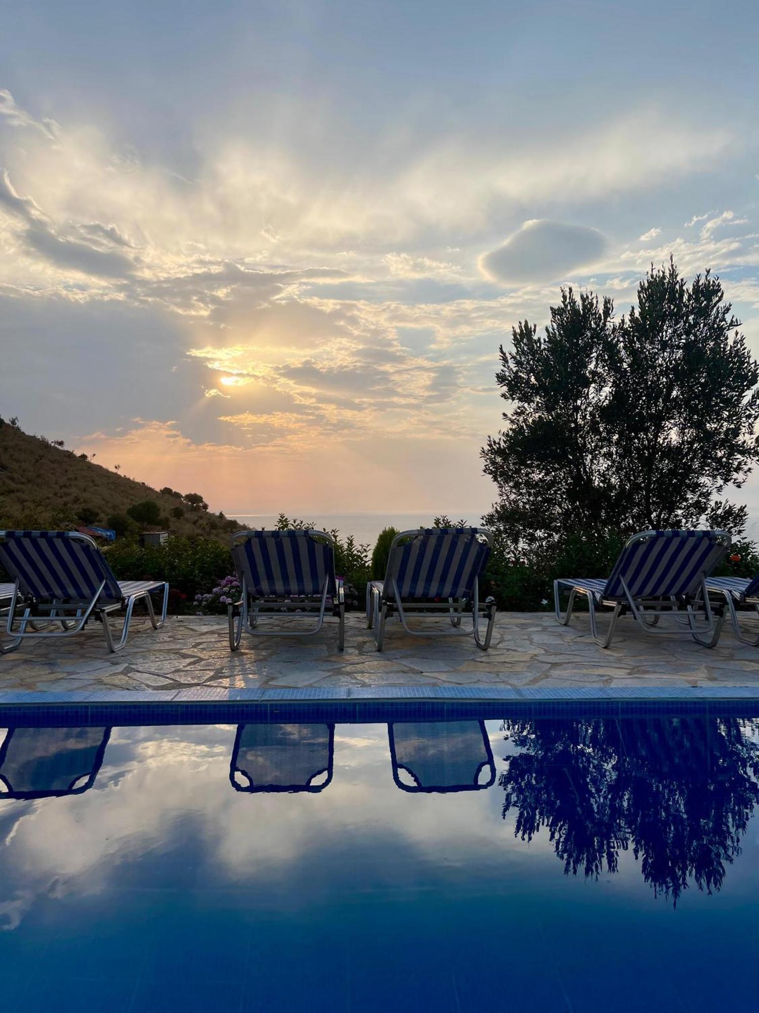 Villa Neimi Ксаміл Екстер'єр фото